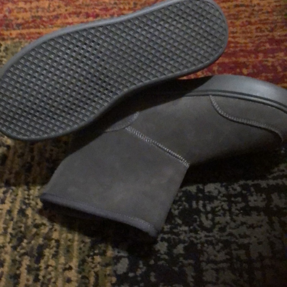 Suede bootie - Picture 4 of 5